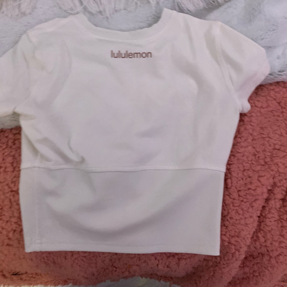 lululemon top - Picture 2 of 4